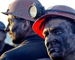 В Донецке загорелась шахта с 95 горняками внутри