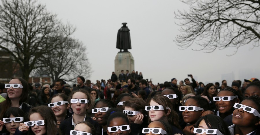 Как люди наблюдали солнечное затмение 20 марта