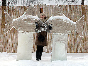 В «Зимней сказке» растаяли ледяные скульптуры