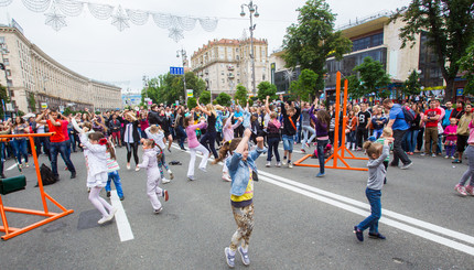 Танцы на Крещатике в честь дня города 