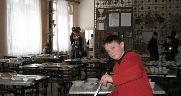 На школьных обедах пока не экономят 