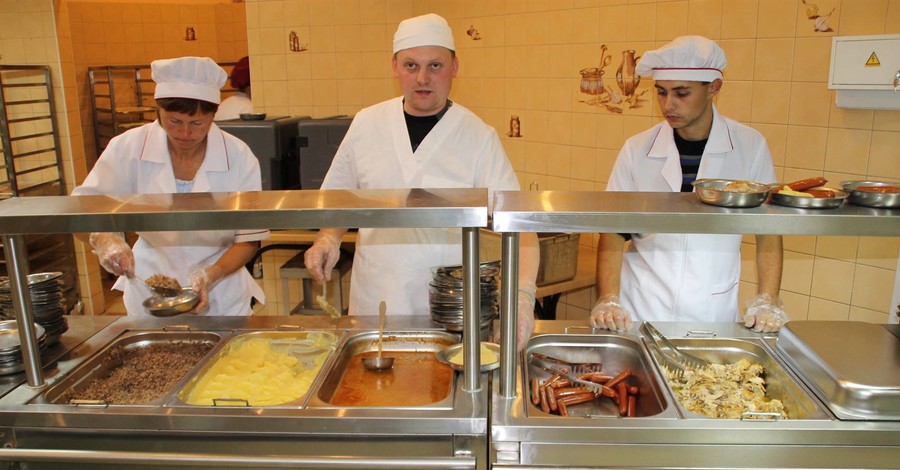 Как питаются бойцы в армии