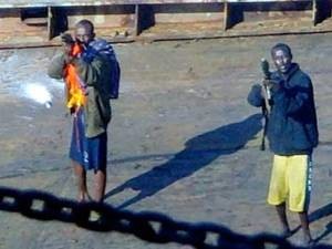 Сомалийские пираты убили четырех американцев