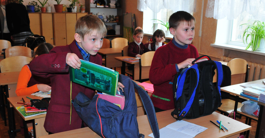 В Донбассе будут открывать новые детсады и сокращать ПТУ
