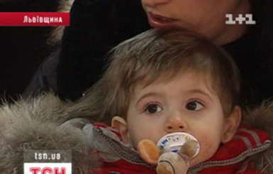 Семья бельгийских гомосексуалистов усыновила малыша из Харькова 