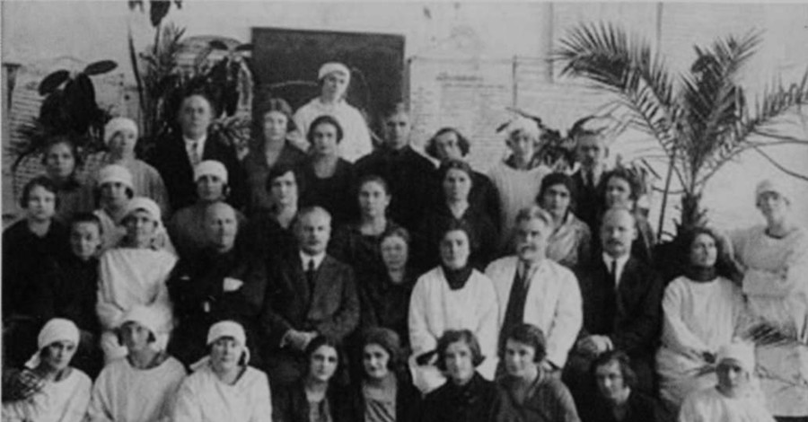Деньги на первую детскую больницу едва не растащили екатеринославские чиновники