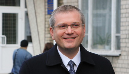 Александр Вилкул проголосовал на выборах мэра в Днепропетровске