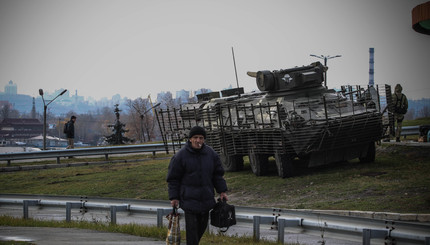 В Киеве нацгвардия взяла под охрану все мосты