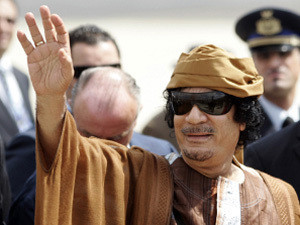 Войска Каддафи используют живые щиты