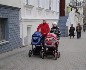 В мае по Крыму пройдут парады детских колясок 