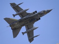 Британская авиация сбросила бомбы на нефтяное месторождение в Ливии
