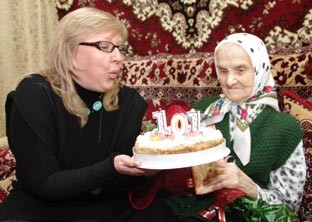 Матрена Тимофеевна 101-й год отметила