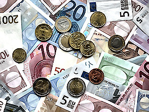 Рост курса евро остановился