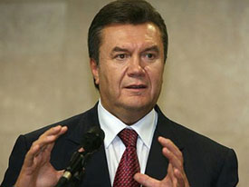Янукович отказался от НАТО в прямом эфире