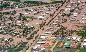 Австралию затопило за рекордных пару часов: в городах объявлена эвакуация