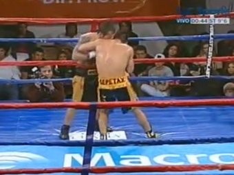 Аргентинский боксер подумал, что он Тайсон и укусил соперника за ухо