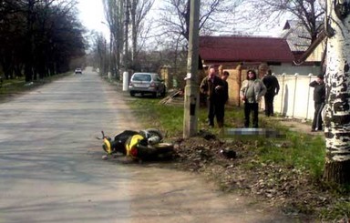 В Донецке мопед подлетел вверх и убил хозяина