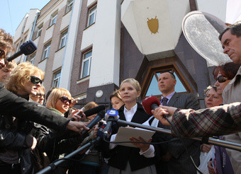 Тимошенко идет на допрос в ГПУ