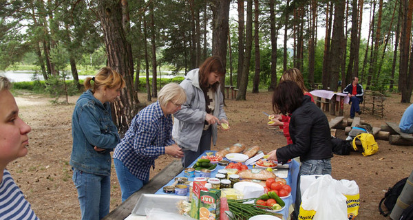 Готовить шашлыки в парках и лесах запрещено