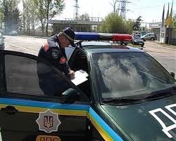В Днепропетровской области фальшивые ГАИшники зарабатывали на водителях-простаках