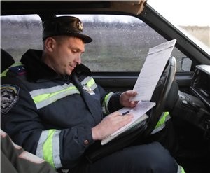 Наркоман пытался скрыться от ГАИ, а когда его настигли – отрицал, что был за рулем