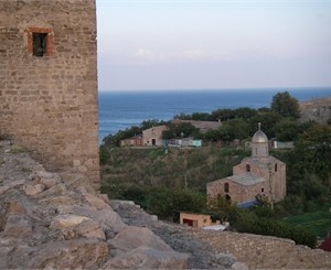 В Крыму детям за 8 тысяч устроят сафари на джипах, покажут дворцы и прокатят на аквабайках