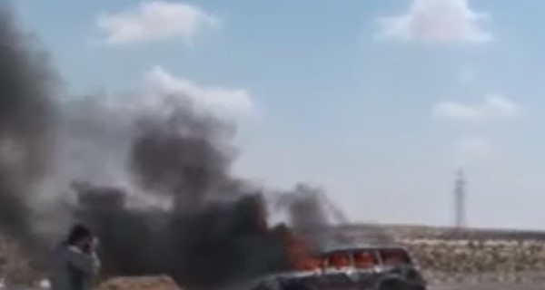 Самолеты Каддафи сожгли четыре нефтяных резервуара в Мисрате