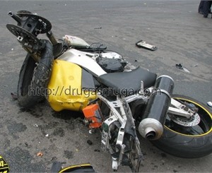 В Киеве разбился мотоциклист