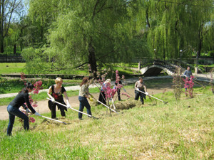 В Симферополе привели в порядок Аллею героев