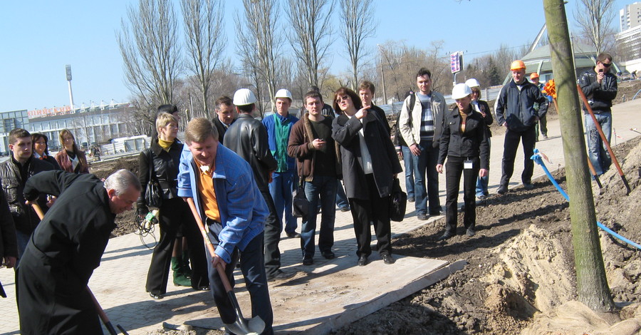 Донецк крушат вандалы