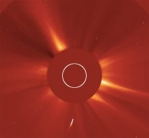 В Солнце врезалась гигантская комета-самоубийца 