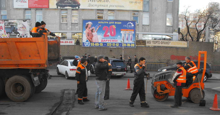 Десять миллионов на ремонт дорог может осесть в карманах