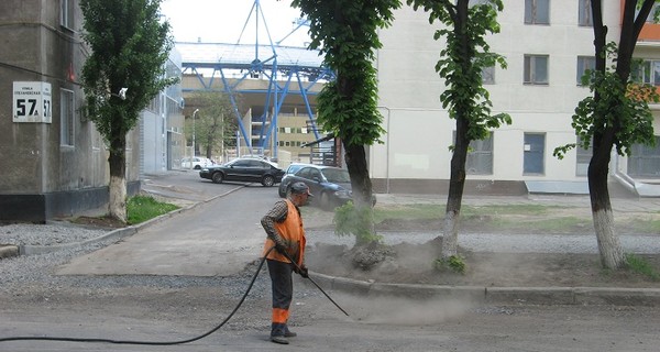 Харьковских дорожников завалили деньгами