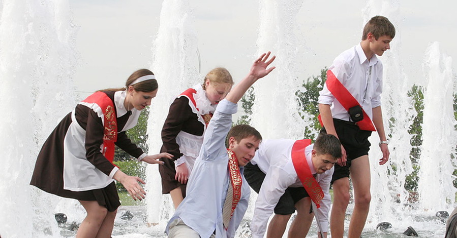 Выпускники встретят зорьку с милицией