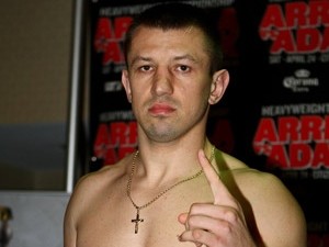 Поляк Адамек решил погонять Кличко по рингу