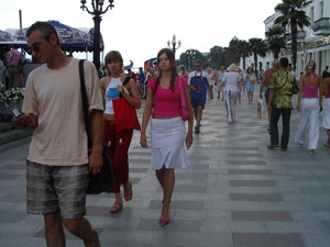 Ялтинцам запрещают ездить на авто