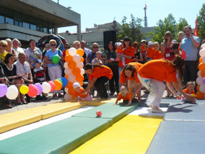 В День защиты детей малышам помешал град