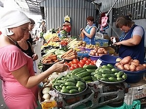 Николай Азаров: Перед минздравом посталена задача не допустить ввоза отравленных овощей