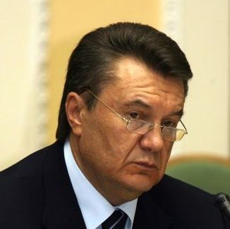 Янукович пугает увольнением Табачника, Кулиняка и Сафиуллина