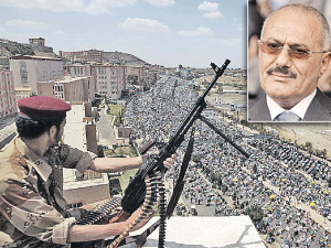 Президента Йемена посекло осколком