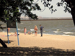 За купание в Азовском море штрафуют на 200 гривен
