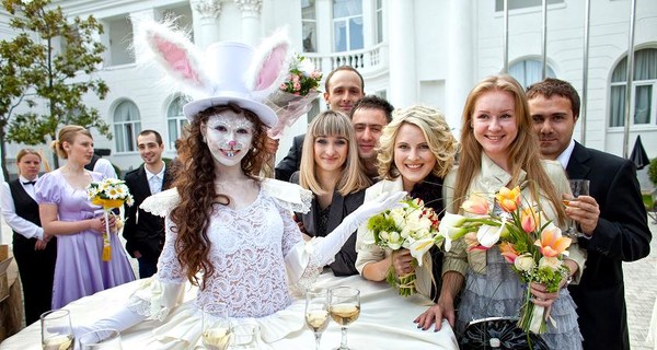 Дочка экс-министра правительства Тимошенко выходила замуж аля «Алиса в стране чудес»