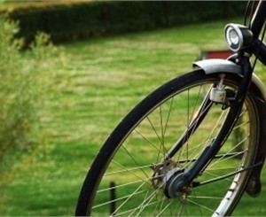 В Крыму 87-летний старик на «Москвиче» сбил 74-летнего на велике и слинял 