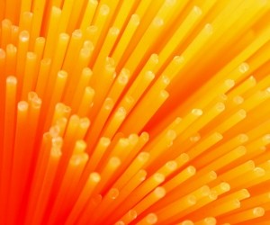 В Крыму дети покалечились в цехе, делая макароны для торгаша