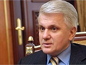 Литвин не отпустит депутатов на каникулы до принятия пенсионной реформы 