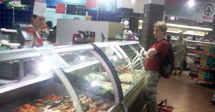 В салатах и детском творожке нашли кишечную палочку и стафилококк