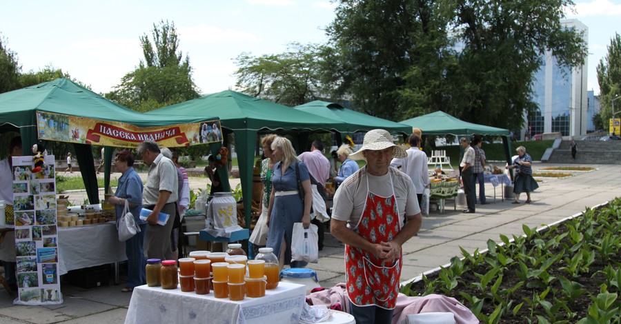 Донецк открывает медовые ярмарки