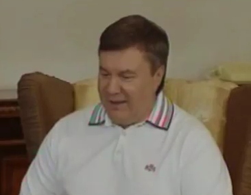 Виктор Янукович сменил имидж 