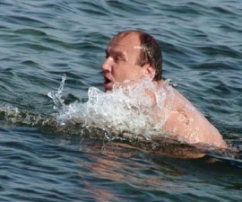 Севастопольские экстремалы совершили очередной заплыв