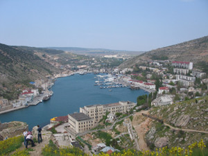  Под Севастополем нечистоты разносятся по пляжам